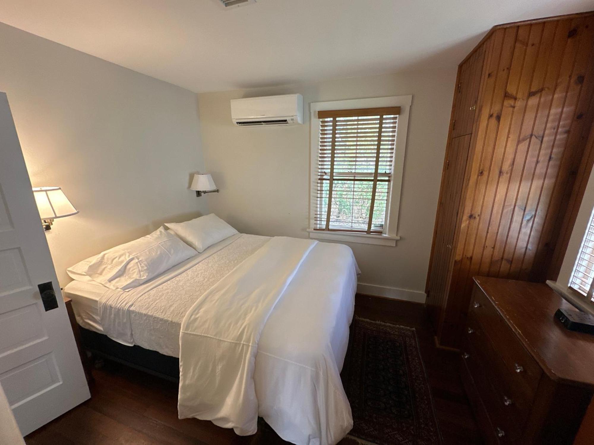 The 1708 House Bed & Breakfast Саутхемптън Екстериор снимка
