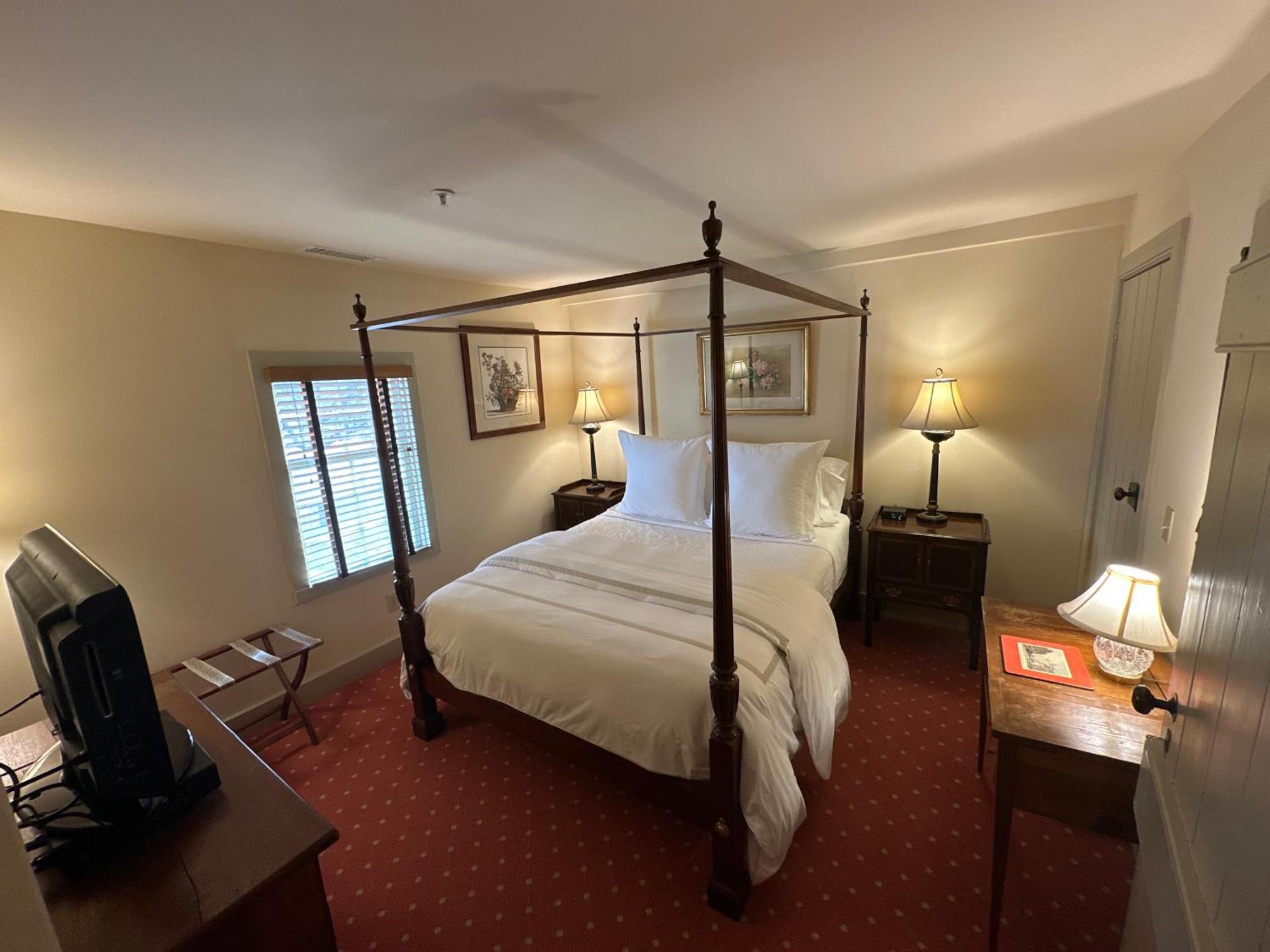 The 1708 House Bed & Breakfast Саутхемптън Екстериор снимка